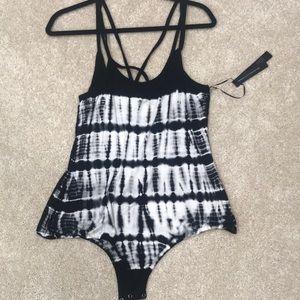 NWT Torrid black & white bodysuit